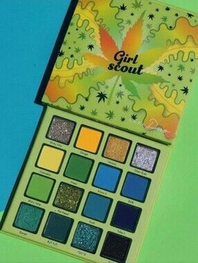 Kara Beauty Girl Scout Shadow Palette